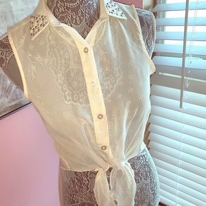 See through toe shirt